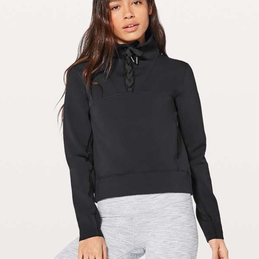 NWOT Lululemon tied to you pullover